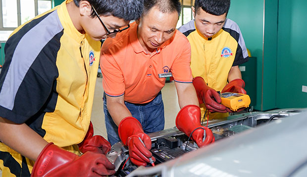 电动汽车故障原因分析