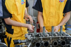 发动机拆装训练