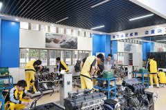 发动机活塞环拆装